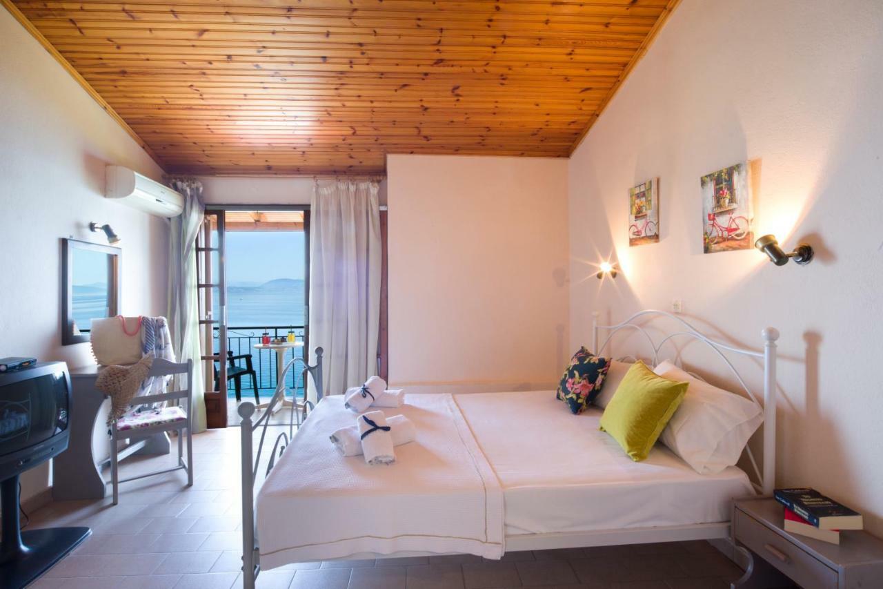Casa Dei Venti - Sea View Apartments - 100M From The Beach Benitses  Extérieur photo