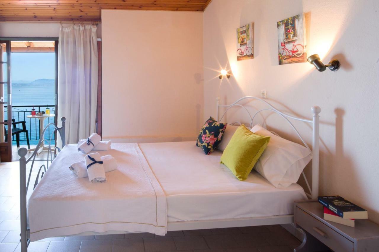Casa Dei Venti - Sea View Apartments - 100M From The Beach Benitses  Extérieur photo