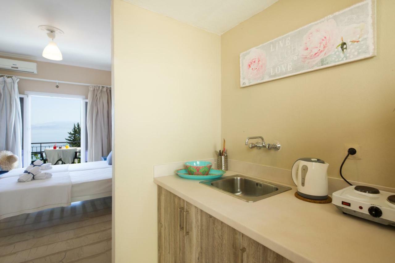 Casa Dei Venti - Sea View Apartments - 100M From The Beach Benitses  Extérieur photo